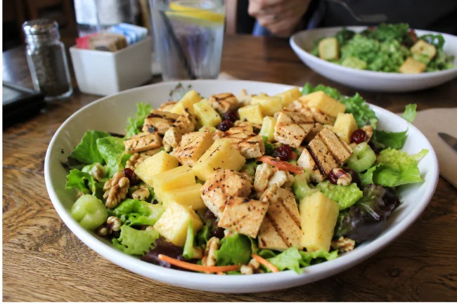 Best Ensalada De Pollo Y Ananas Near Me restaurant salad